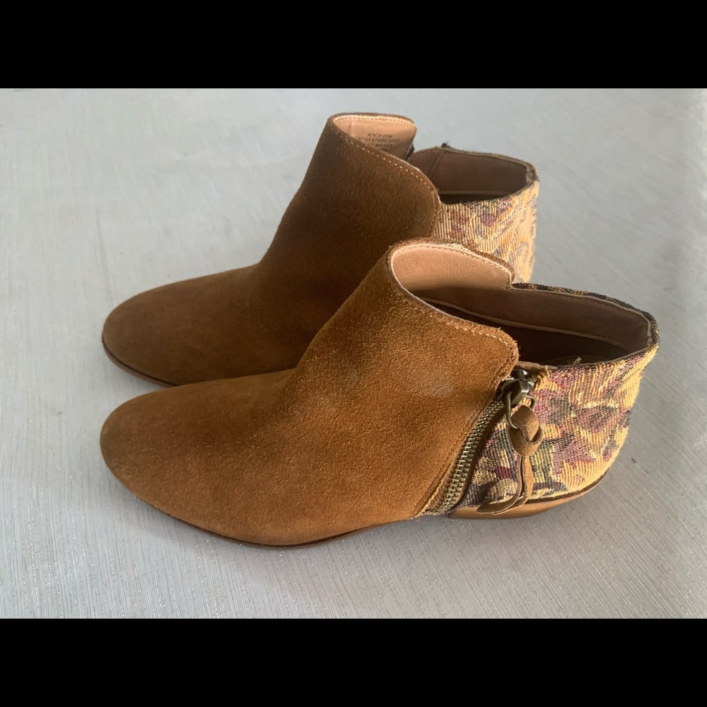 NEW suede bootie